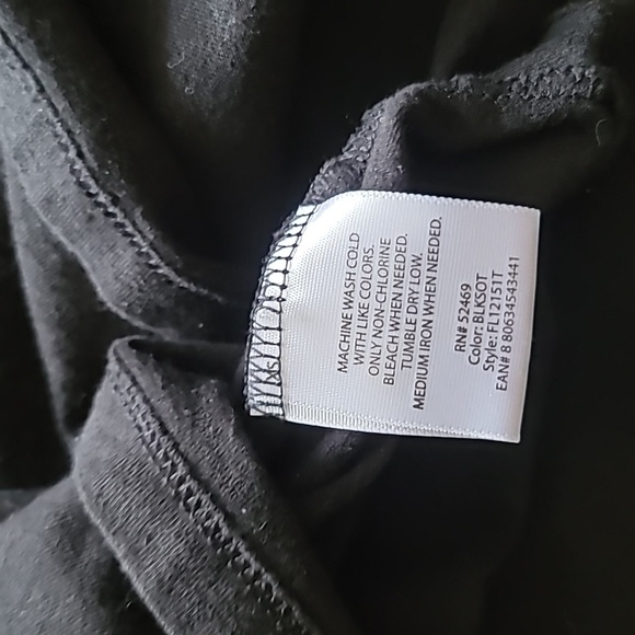 Faded Glory Basic Black V-Neck Tee EUC - Picture 5 of 5